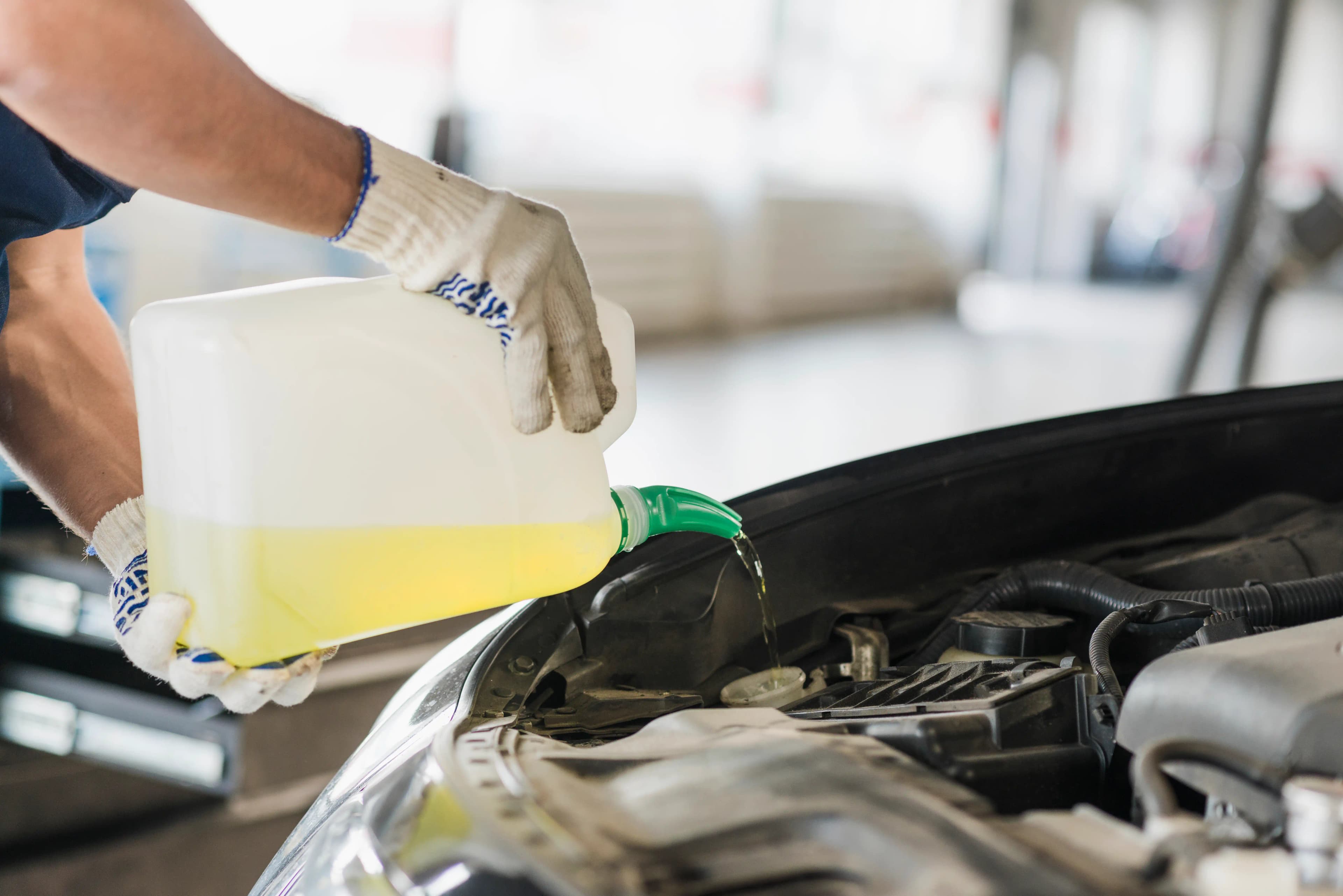 1757320804-complete-guide-to-motor-oil-changes-for-cars-in-dubai-2